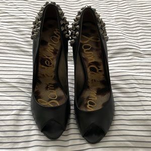 Sam Edelman Lorissa 9 black leather stud peep toe pumps BNWOT